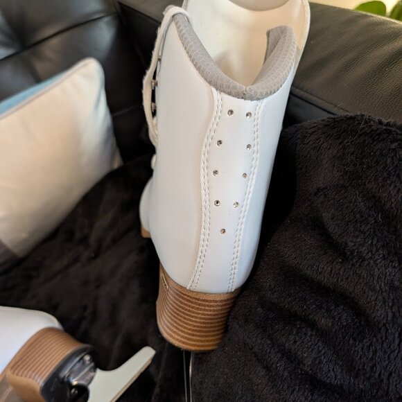 Jackson Freestyle Misses Fusion Figure Skates, Model FS2191 Intermediate Skills - Picture 5 of 11